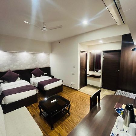 Hotel The Great Ganga Risikés Kültér fotó