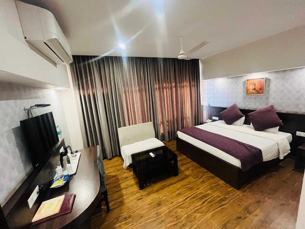 Hotel The Great Ganga Risikés Kültér fotó